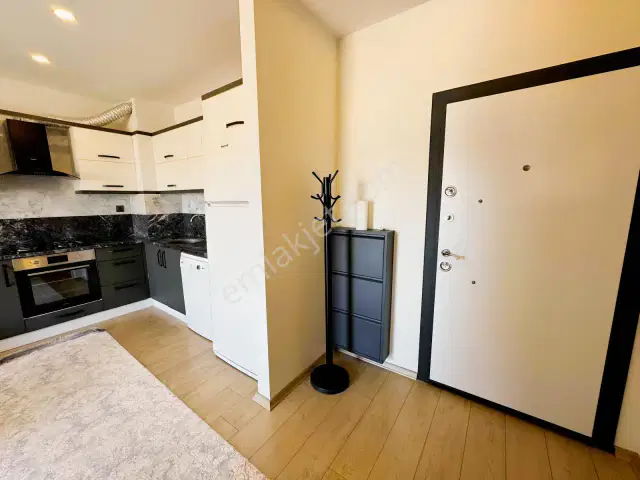 Altıntaşta Prestijli Sitede | Full Eşyalı | Geniş Kiralık Daire — görsel 5