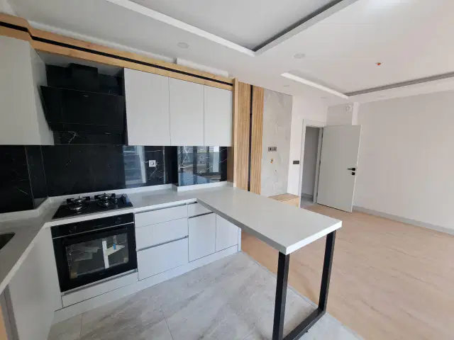 40'lık yolda Viamar Begonvil Sitesi'nde ebeveyn banyolu 2+1, iskânlı — görsel 8