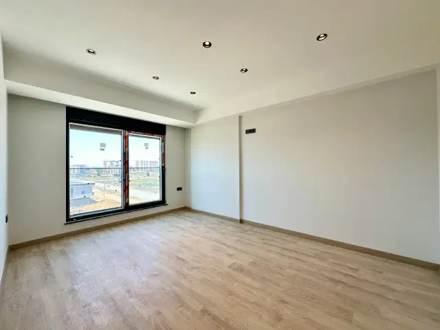 ALTINTAŞ 40LIK CAD ÜZERİ SATLIK LÜKS 2+1 DAİRE — görsel 9