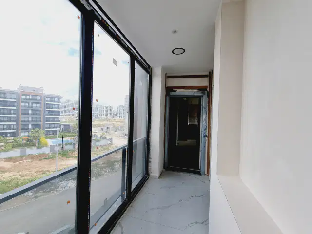 ALTINTAŞ'TA ÇİFT HAVUZ, K.OTOPARK, ÜÇ CEPHELİ 2+1 ARAKAT — görsel 8