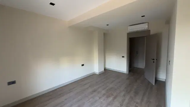 ÇAĞLAYAN BARINAKLAR'DA SIFIR BİNA DENİZE YÜRÜME MESAFESİ 4+1 DUBLEKS SATILIK DAİRE — görsel 21