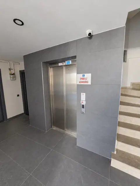 Güzeloba, ara kat lüks 1+1 — görsel 7