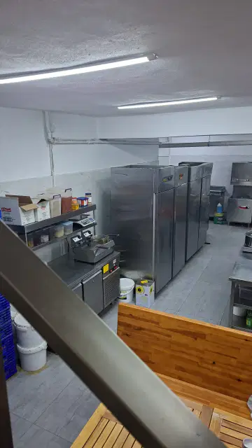 Kardeş Kentler Üzerinde Devirlik Restaurant — görsel 6