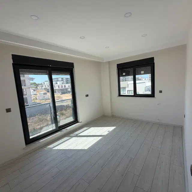 ALTINTAŞ’TA HAVUZLU SİTEDE 2+1 SATILIK DAİRE — görsel 13