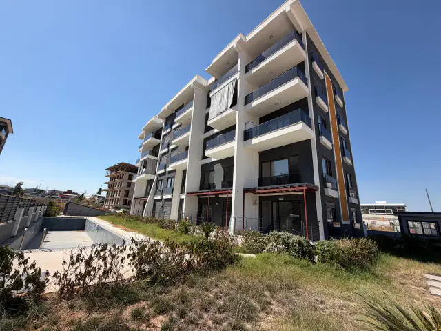 ALTINTAŞ’TA HAVUZLU SİTEDE 2+1 SATILIK DAİRE — görsel 5