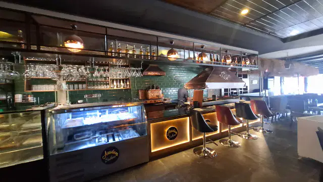 12.CADDE DE  DEVREN KİRALIK CANLI MÜZİKLİ  OCAKBAŞI RESTORAN — görsel 2