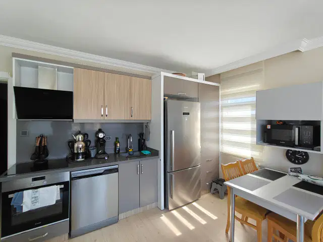 Lara Güzeloba Havuzlu Site Yuvamkent-4 Katta Doğalgazlı Eşyalı Satılık 1+1 Daire — görsel 16