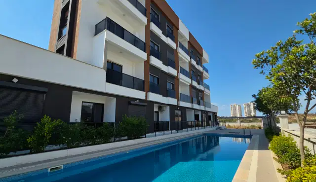 Altıntaş'ta Geniş 2+1 | Havuz | Kapalı Otopark |İskanlı