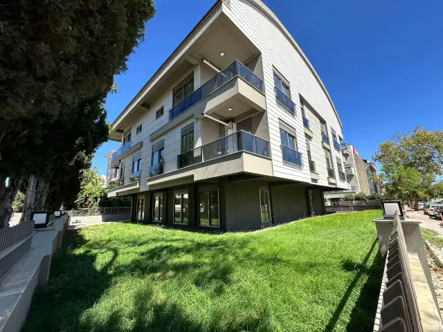ÇAĞLAYAN BARINAKLAR'DA SIFIR BİNA DENİZE YÜRÜME MESAFESİ 4+1 DUBLEKS SATILIK DAİRE
