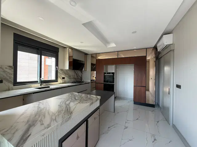 KONAKLAR’DA 3 CEPHELİ 180 M² GENİŞ 3+1 HAVUZLU SİTE — görsel 7