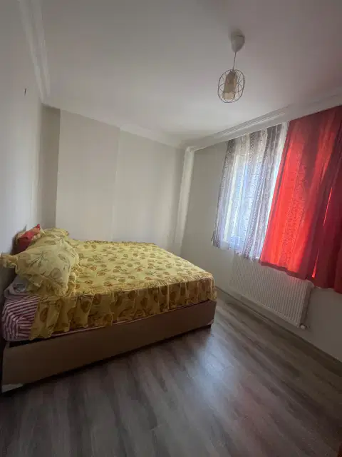 GÜZELOBA MERKEZDE SİTE İÇERİSİNDE KATTA GENİŞ 3+1 DAİRE — görsel 17