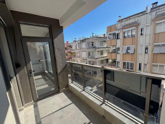 Gençlik Mahallesinde Işıklar Caddesine Yakın Satılık 3+1 Daire — görsel 9