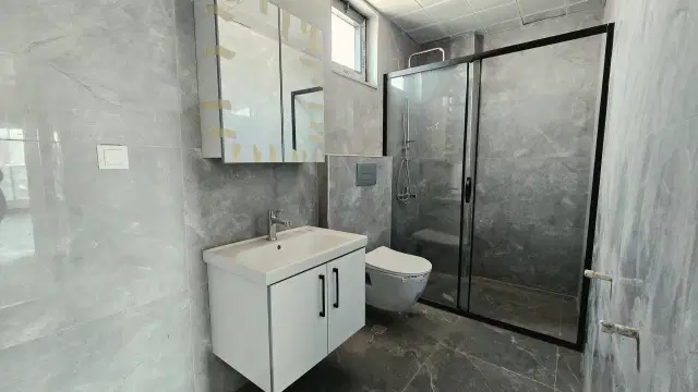 Altıntaş’ta 5. Kat, 4+1 Dubleks, Güney-Doğu Cepheli, Havuzlu ve Zengin Sosyal Donatılı Site İçerisinde — görsel 9