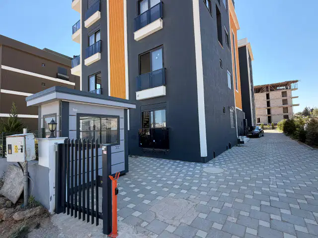 ALTINTAŞ’TA HAVUZLU SİTEDE 2+1 SATILIK DAİRE — görsel 3