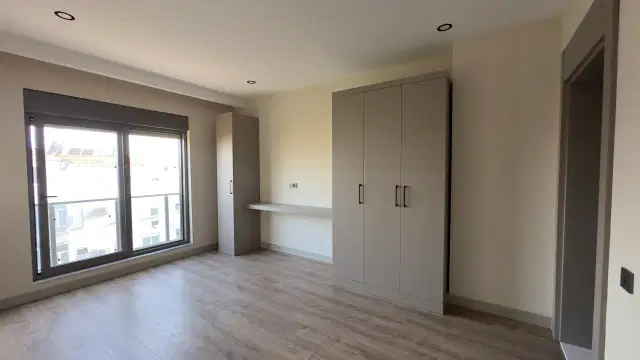 ÇAĞLAYAN BARINAKLAR'DA SIFIR BİNA DENİZE YÜRÜME MESAFESİ 4+1 DUBLEKS SATILIK DAİRE — görsel 16