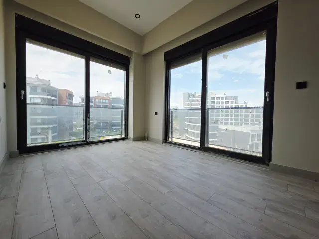 ALTINTAŞ'TA ÇİFT HAVUZ, K.OTOPARK, ÜÇ CEPHELİ 2+1 ARAKAT — görsel 22