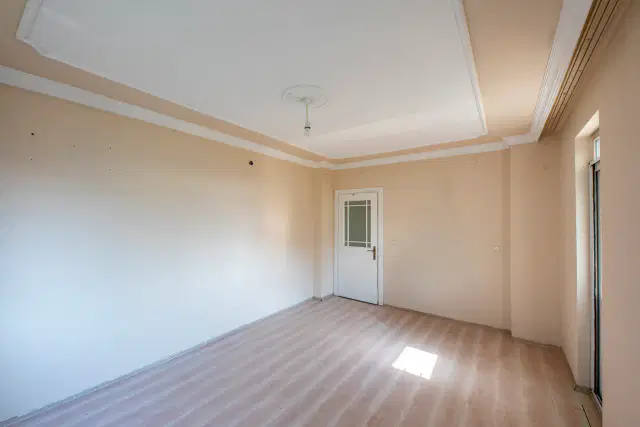 ALTINOVA ORTA MAH. SATILIK 2+1 DAİRE 100 M2 — görsel 8