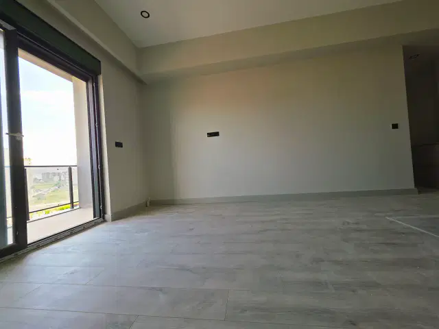 ALTINTAŞ'TA ÇİFT HAVUZ, K.OTOPARK, ÜÇ CEPHELİ 2+1 ARAKAT — görsel 15