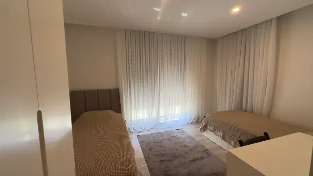 GÜZLEOBA'DA YENİ BİNADA 2+1 VİLLA TADINDA SATILIK DAİRE — görsel 10