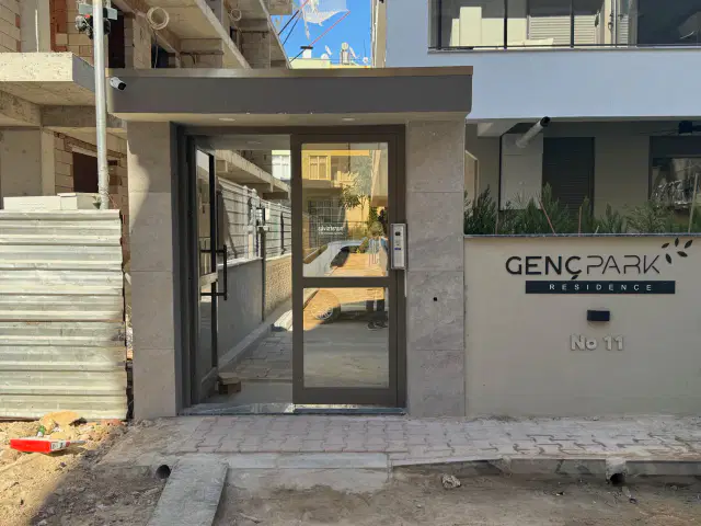 Gençlik Mahallesinde Işıklar Caddesine Yakın Satılık 3+1 Daire — görsel 3