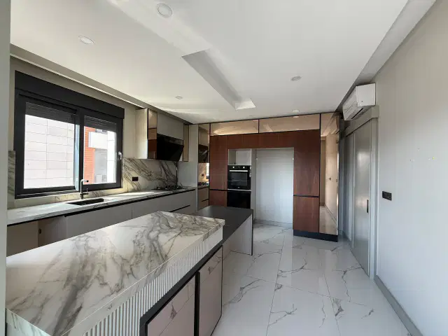 KONAKLAR’DA 3 CEPHELİ 180 M² GENİŞ 3+1 HAVUZLU SİTE — görsel 4