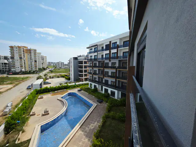 ALTINTAŞ'TA ÇİFT HAVUZ, K.OTOPARK, ÜÇ CEPHELİ 2+1 ARAKAT — görsel 19