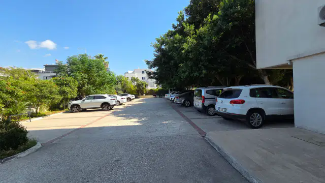 GÜZELOBA'DA 2+1 SİTE İÇERİSİNDE BOŞ KİRALIK — görsel 18