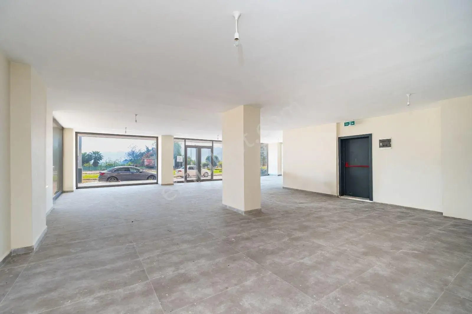 800 M2 Bodrum+zemin +2 Kat Kiralık İşyeri — görsel 19