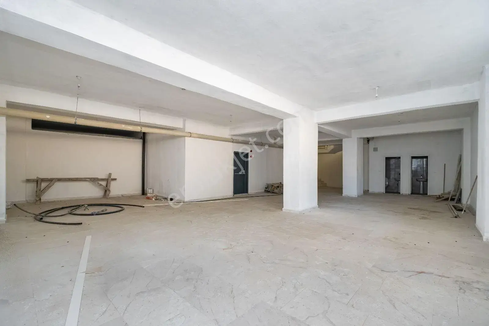 800 M2 Bodrum+zemin +2 Kat Kiralık İşyeri — görsel 25