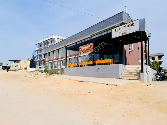 Kardeşkentler Cad. Yanında 130 M² Yeni Dükkan — görsel 2
