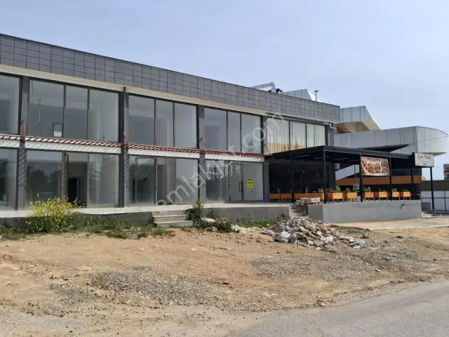 Kardeşkentler Cad. Yanında 130 M² Yeni Dükkan — görsel 4