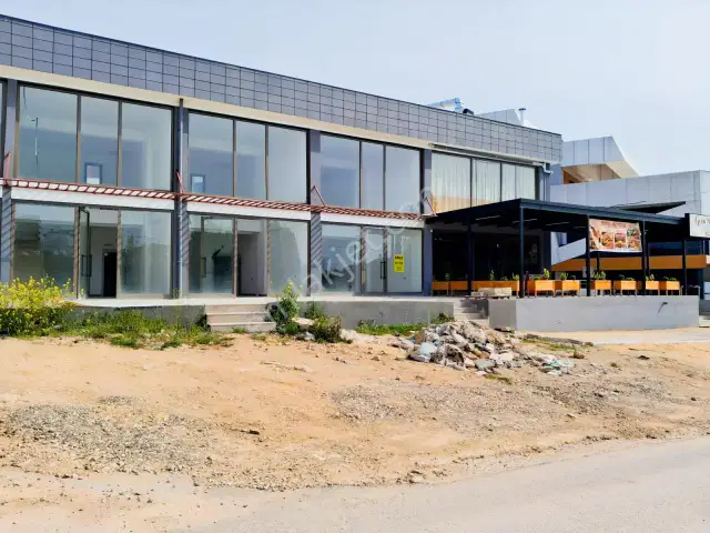 Kardeşkentler Cad. Yanında 130 M² Yeni Dükkan — görsel 5