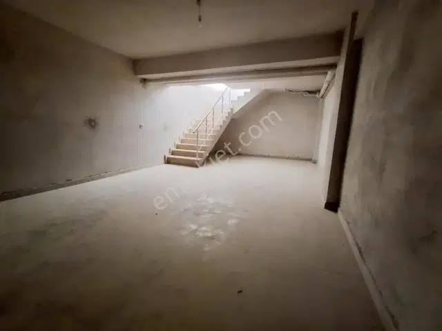 Kardeşkentler Cad. Yanında 130 M² Yeni Dükkan — görsel 19