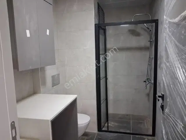 İskanlı Ana Cadde 2+1kiralık Ankastreli Ve Klimalı Eşyasız — görsel 2