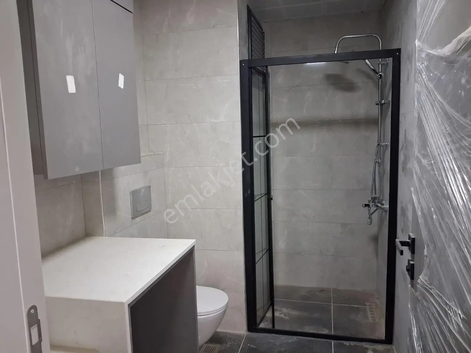 İskanlı Ana Cadde 2+1kiralık Ankastreli Ve Klimalı Eşyasız — görsel 2
