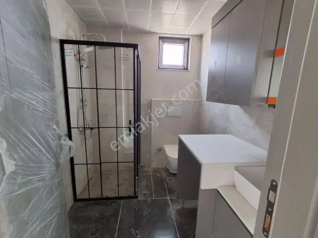 İskanlı Ana Cadde 2+1kiralık Ankastreli Ve Klimalı Eşyasız — görsel 4
