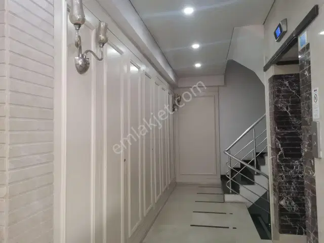 Bulent Ecevit Bulvarında Caddesi Üzeri Ofis Kati — görsel 5