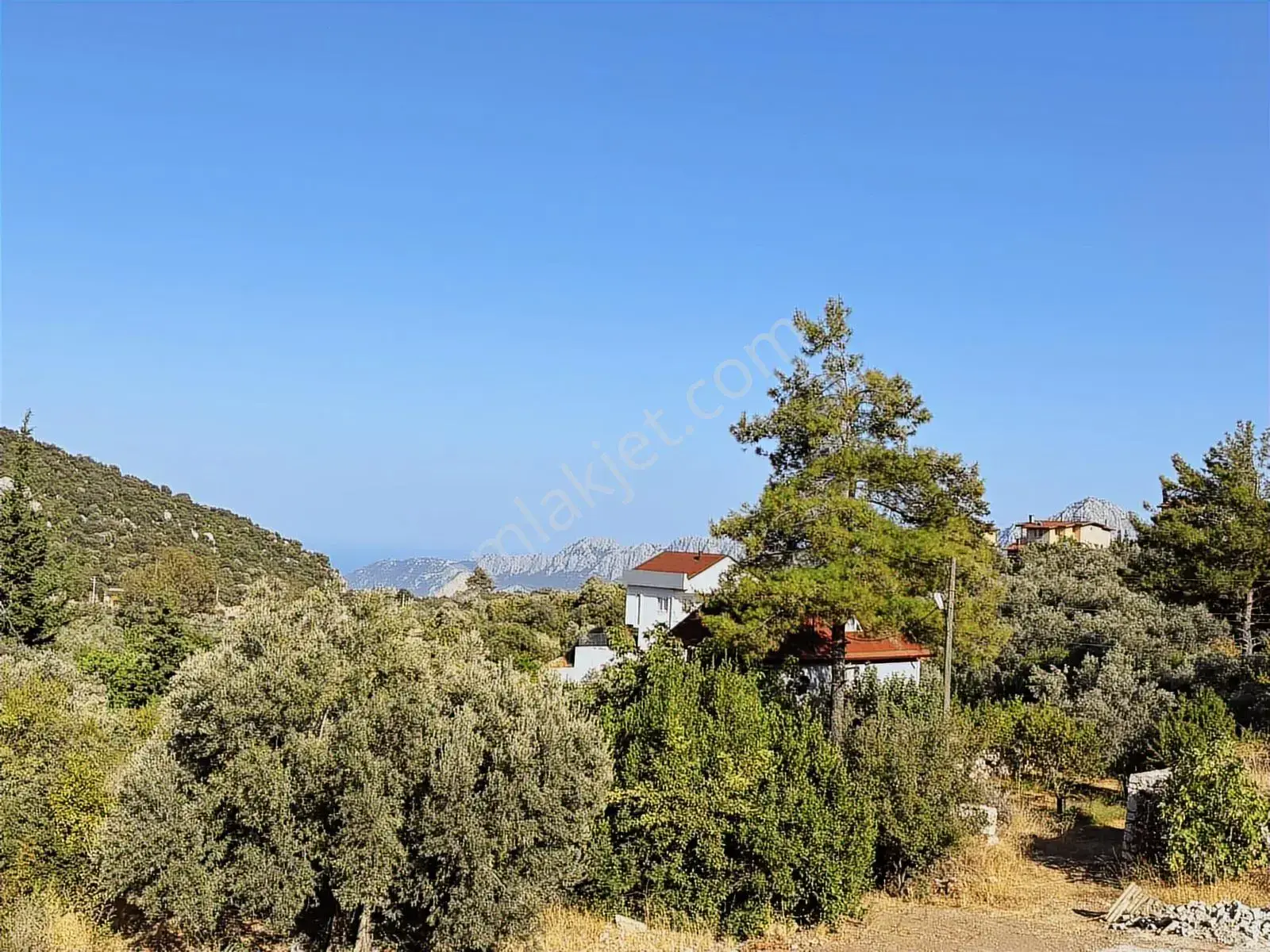 Geyikbayırı Merkezinde Satılık Natamam Villa — görsel 6