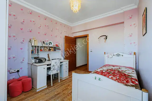 Çağlayan'da Havuzlu Site İçerisinde Satılık 3+1 Daire — görsel 20