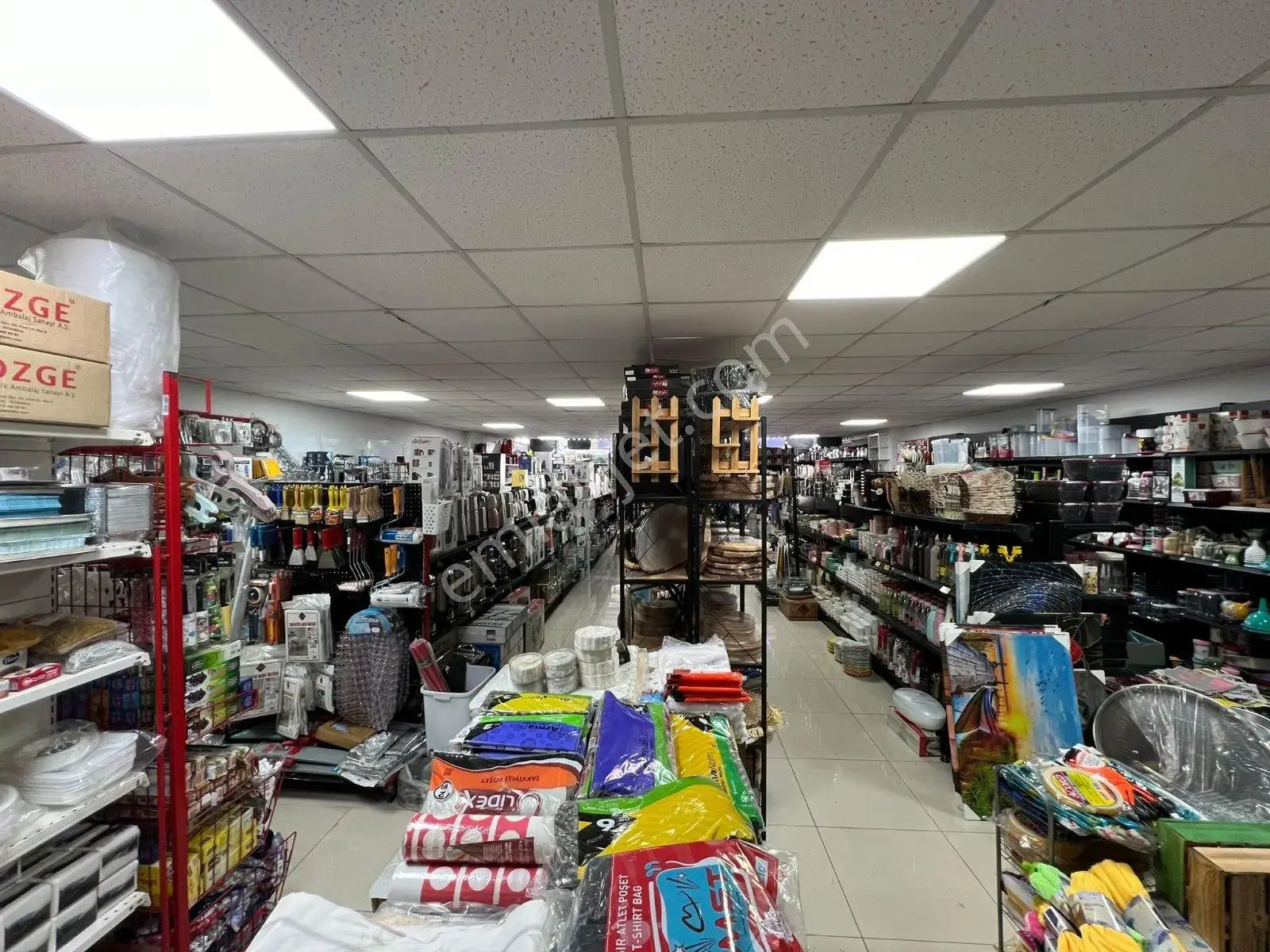 Cadde Üstü 700 M²alış Veriş Merkezi — görsel 7