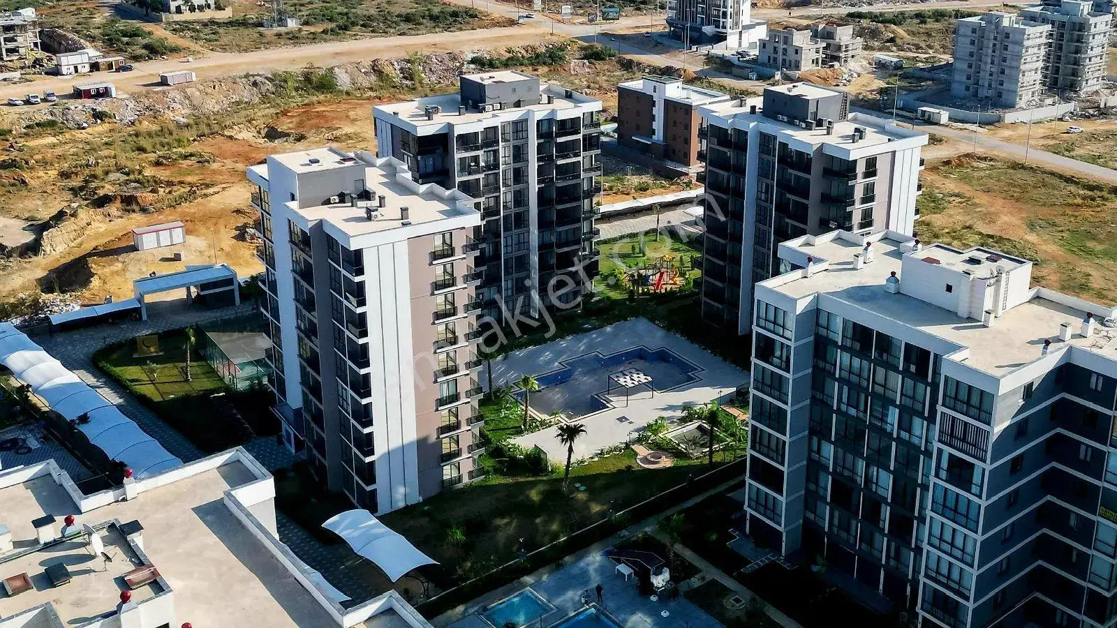 Altınay Konutlarında 1+1 Satılık Daire — görsel 2