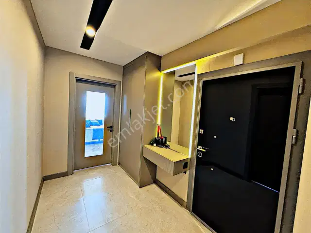 Güzeloba Mimar Yapımı Panoramik Deniz Manzaralı Arakat 3+1 Daire — görsel 13