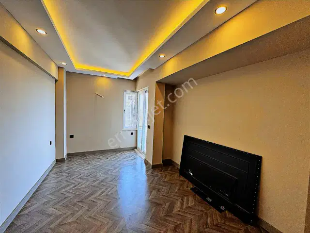 Güzeloba Mimar Yapımı Panoramik Deniz Manzaralı Arakat 3+1 Daire — görsel 15