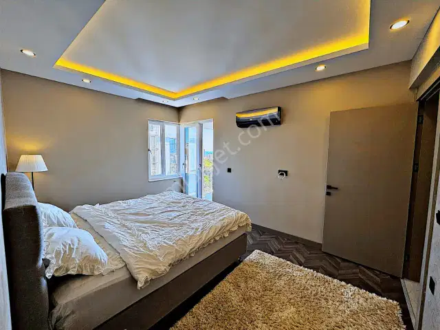 Güzeloba Mimar Yapımı Panoramik Deniz Manzaralı Arakat 3+1 Daire — görsel 18