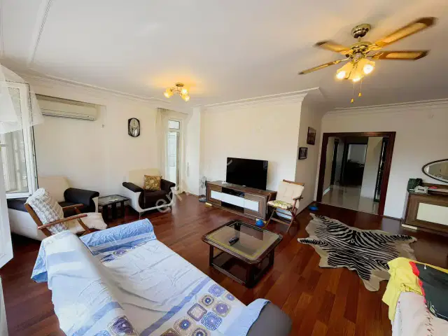 Lara Acısu Sitesinde 7/24 Güvenlik Havuzlu Site İçi Arakat Daire — görsel 11