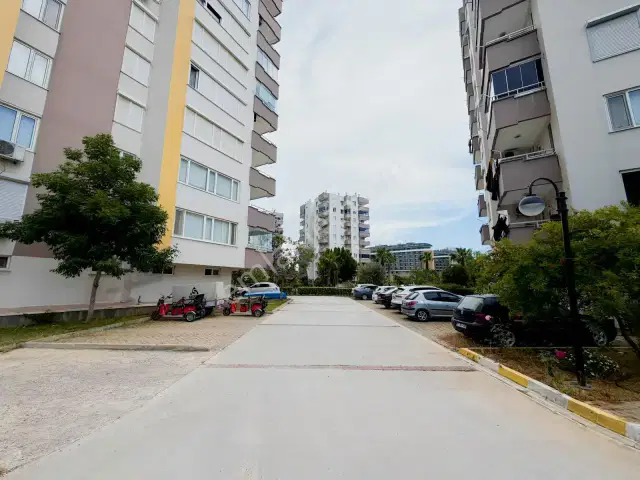 Lara Acısu Sitesinde 7/24 Güvenlik Havuzlu Site İçi Arakat Daire — görsel 24