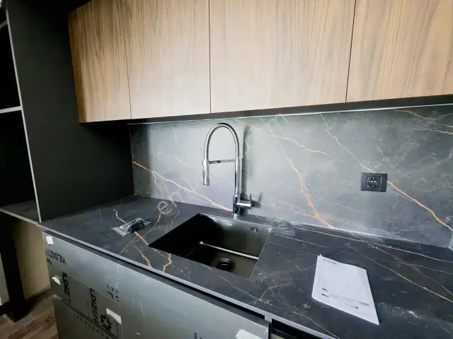 Park Royal Resıdence Altınova Da Kiralık Şık 2+1 Boş Daire — görsel 7