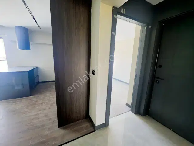 Park Royal Resıdence Altınova Da Kiralık Şık 2+1 Boş Daire — görsel 25