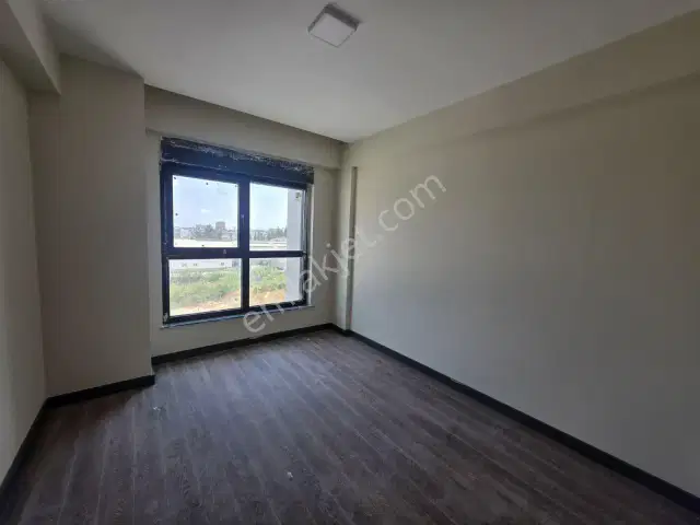 Park Royal Resıdence Altınova Da Kiralık Şık 2+1 Boş Daire — görsel 27