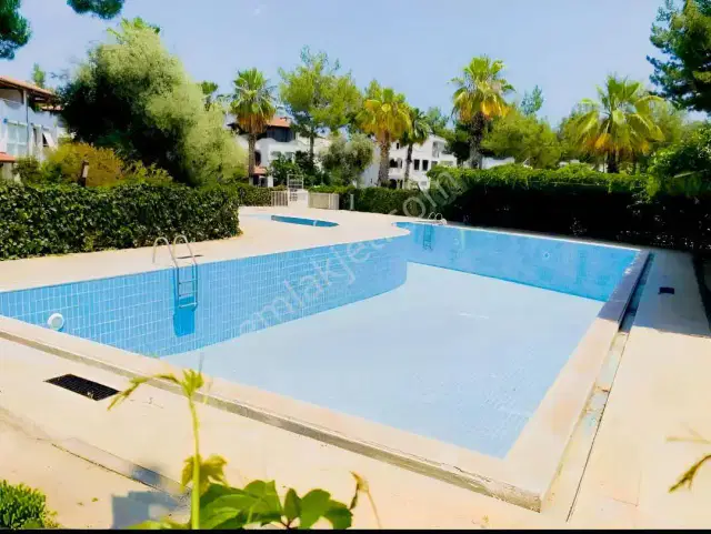 Düden Şelalesine Yakın Tribleks,havuzlu 4+1 Villa — görsel 2